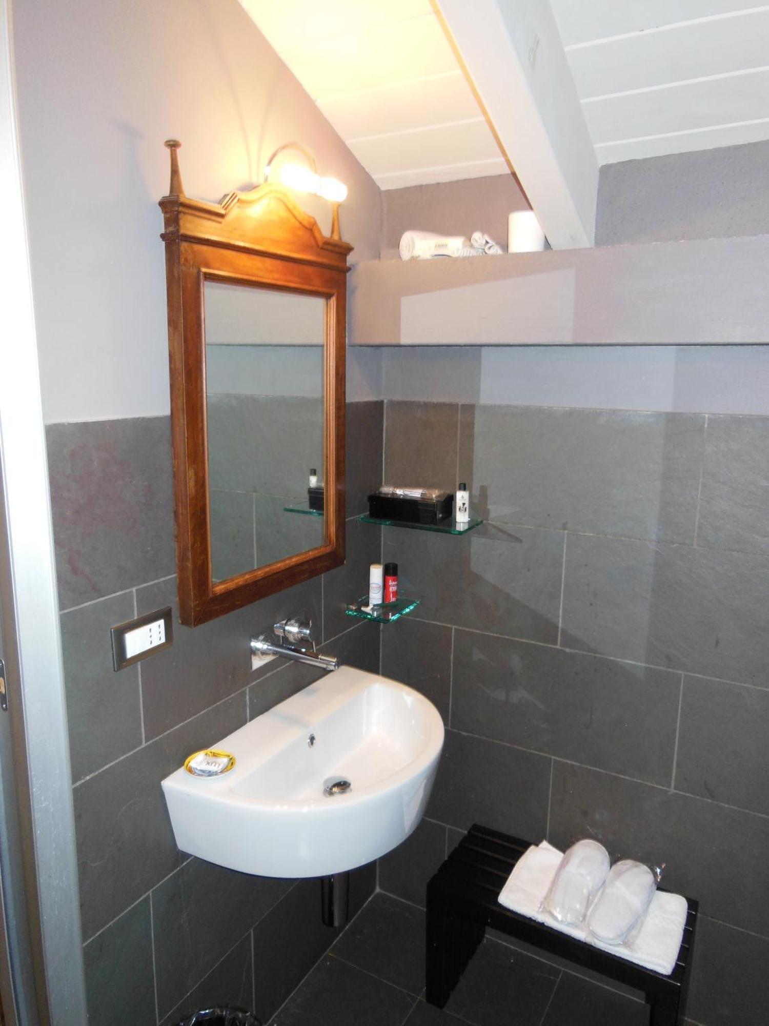 Relais Borgo Del Gallo Аккуї-Терме Номер фото